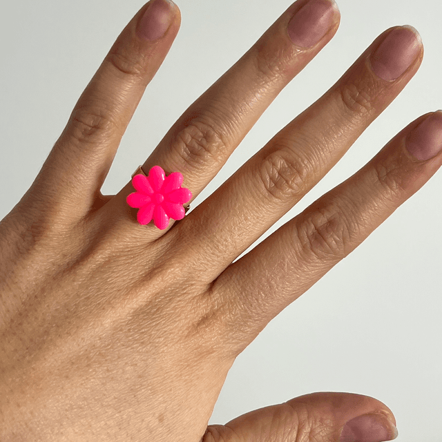 Bague fleurs rose fluo